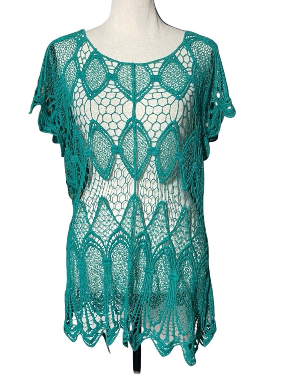 Madison Woman Lace Top
